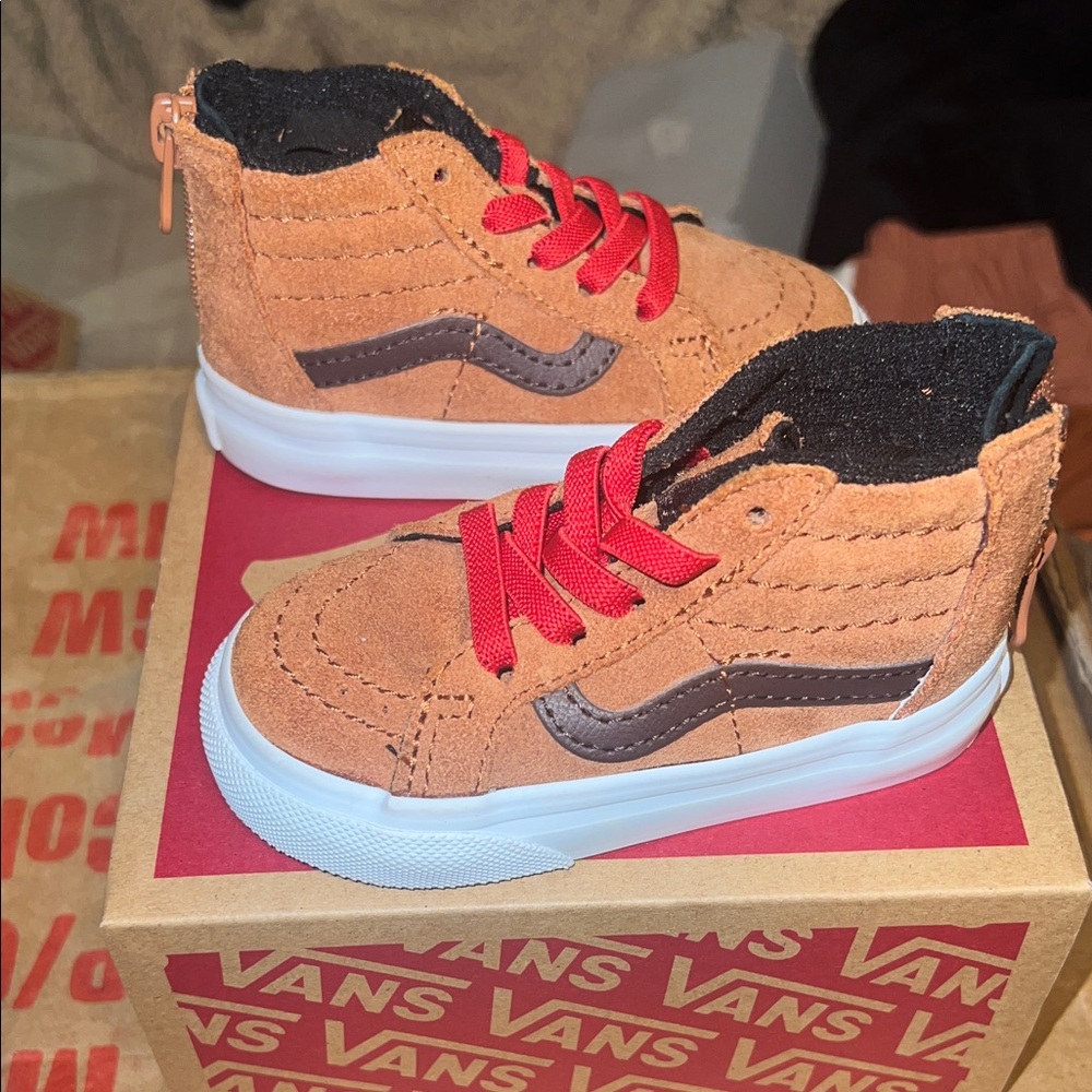 Vans Kids High-Top Sneakers - Tan and Red
